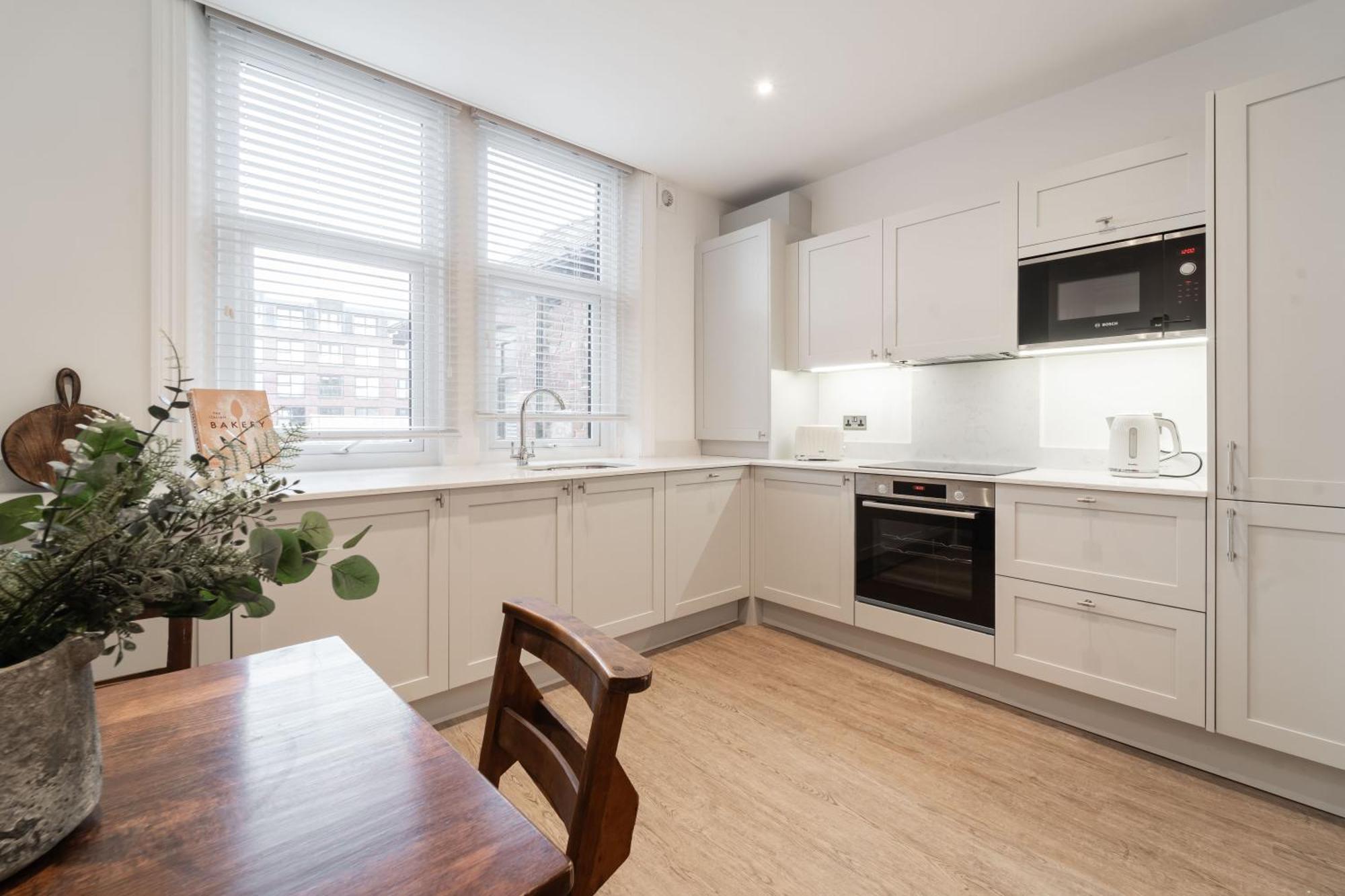 Apartment 8 The Quadrant Luxury -